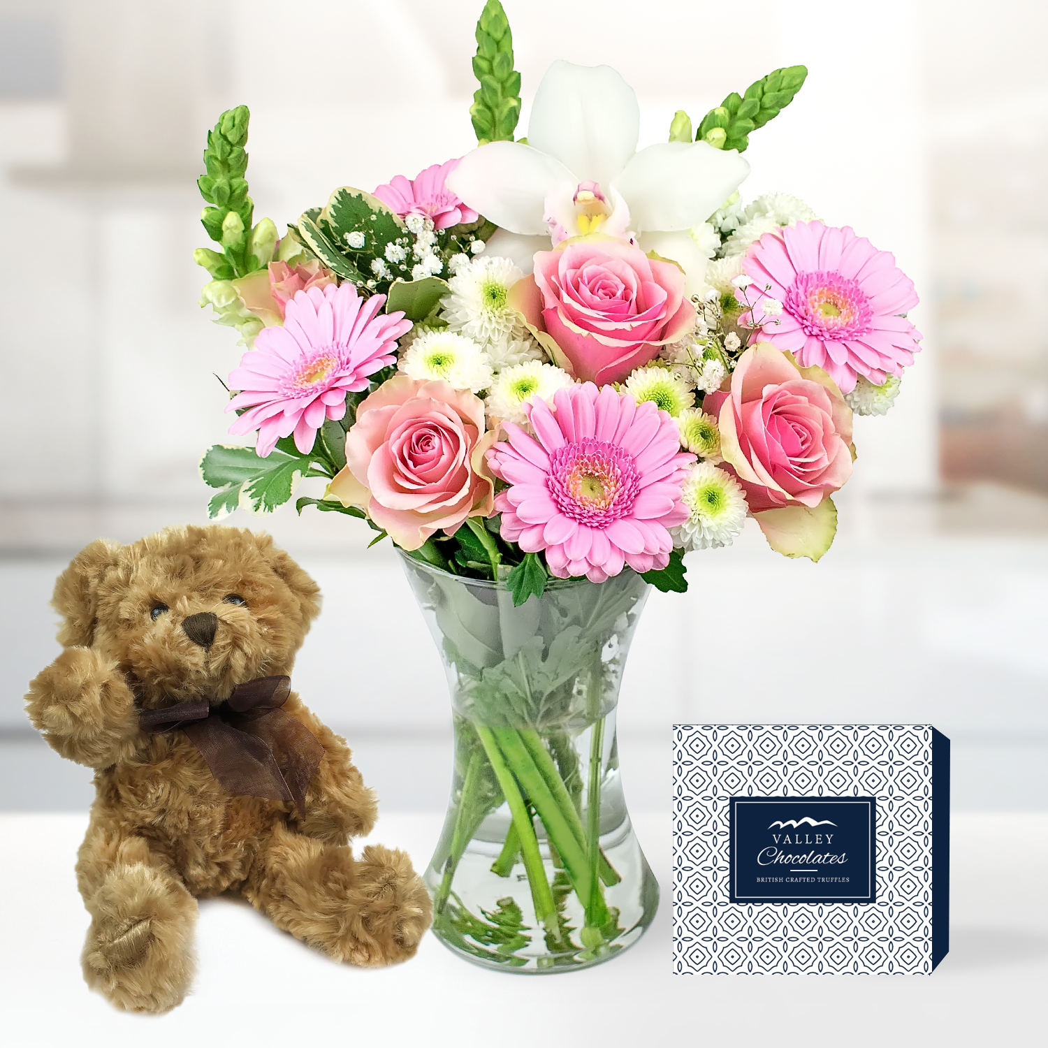 Perfectly Pink Bundle B&M Flowers